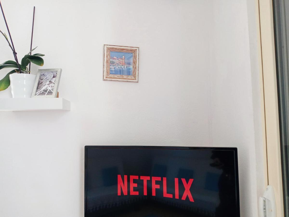 Kristi Apartment 2 Min To Sea Netflix & Espresso Station Σαράντα Εξωτερικό φωτογραφία